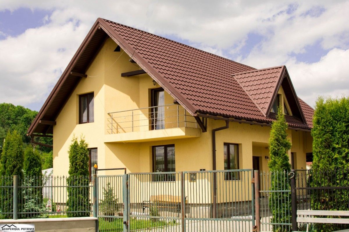 Fotografie 22 din arhiva proprie cu un acoperiș metalic, 2019
