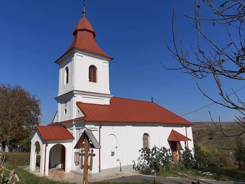 Fotografie 13 din arhiva proprie cu un acoperiș metalic, 2020